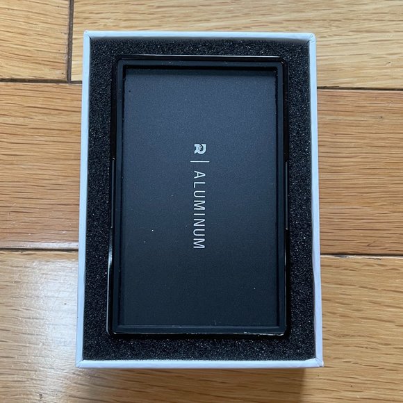 The Ridge Bags Brand New In Box Ridge Wallet In Gunmetal With